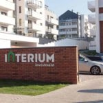 wewnętrzne i zewnętrzne oznaczenia inwestycji litery aluminiowe litery stalowe / real estate signage aluminium letters steel letters / Immobilienbeschilderung Aluminium Buchstaben Stahlbuchstaben