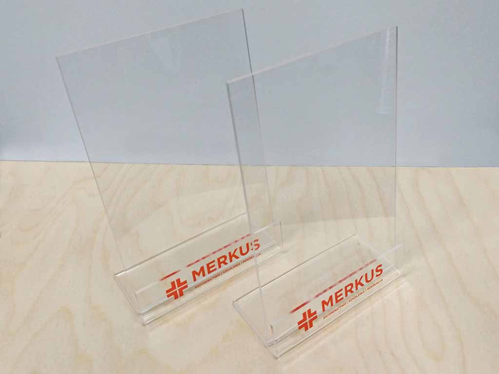 ekspozytory z plexi stojaki na ulotki stojaki z plexi prezentery dyspensery / acrylic displays leaflet standees acrylic standees presenters dispensers / Acryl-Displays Flugblattaufsteller Acryl-Aufsteller Präsentatoren Spender